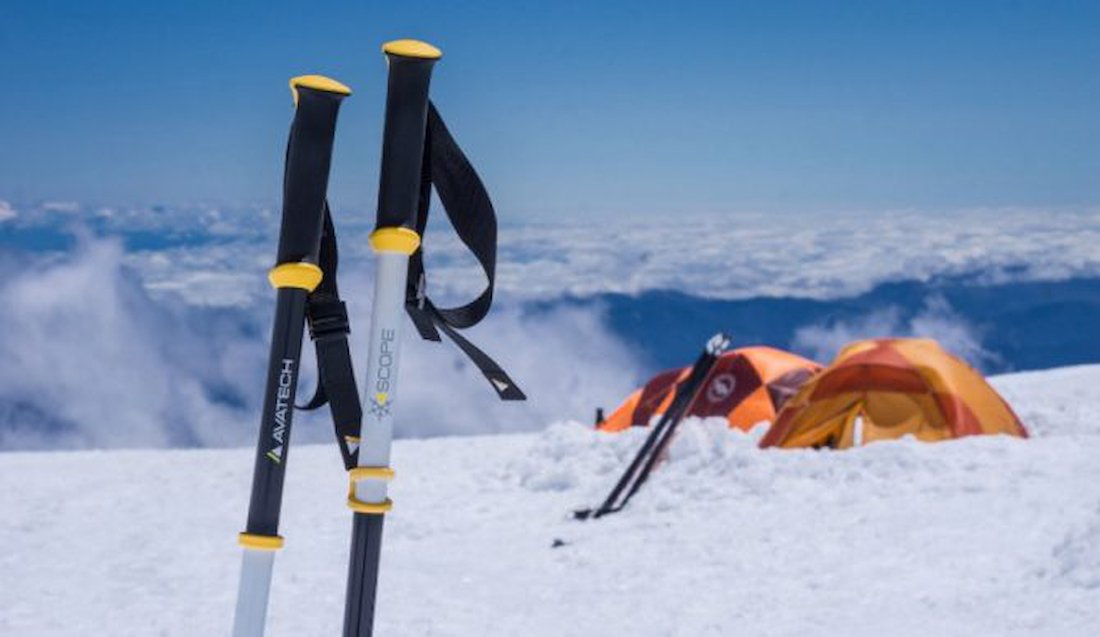 SCOPE ski pole product shot